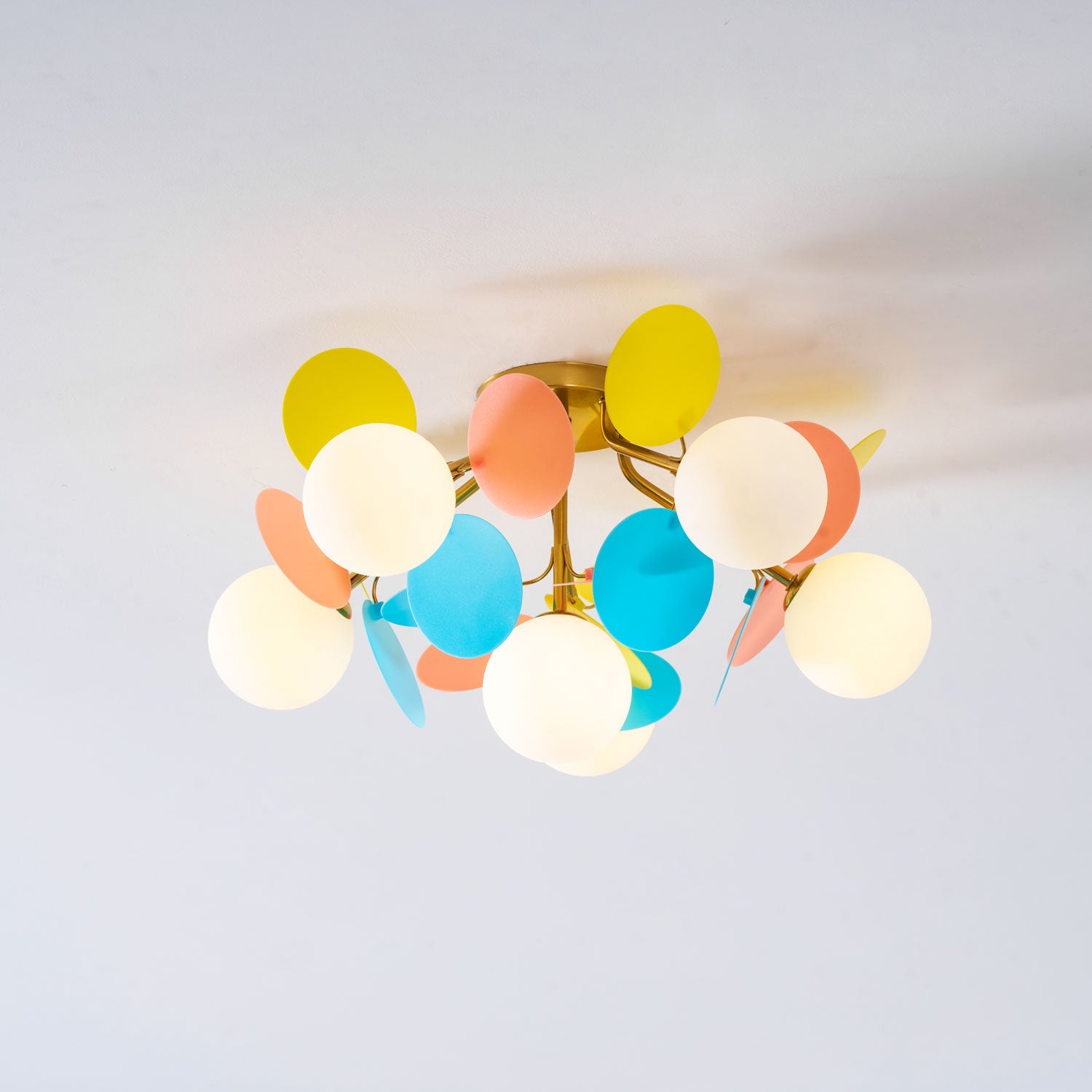 Ronde Plafondlamp met Acryl Bladeren – Macaron Pastelkleuren – 1, 4, 6 of 8 Lichtpunten – G9 Fitting – Scandinavisch Design voor Kinderkamer, Woonkamer en Kantoor | Sansoti