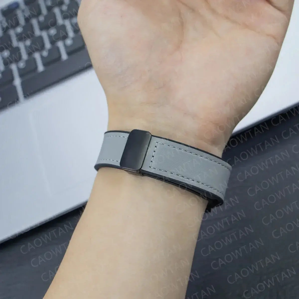 Lederarmband für Smartwatches mit magnetischem Verschluss, Schnellwechselsystem, 20 mm, 22 mm, 26 mm, universell | Sansoti