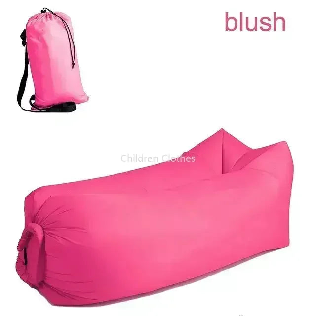 Aufblasbare Lounge-Liege 180x70 cm, leicht und tragbar, Außenmöbel mit ergonomischer Nackenstütze und Relaxfunktion | Sansoti
