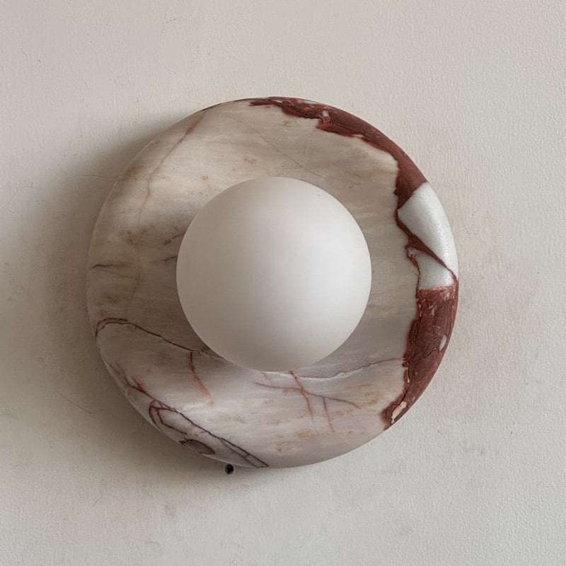 Runde Design-Wandleuchte mit Marmorrückwand und Glaskugel für Flur und Schlafzimmer | Restfield