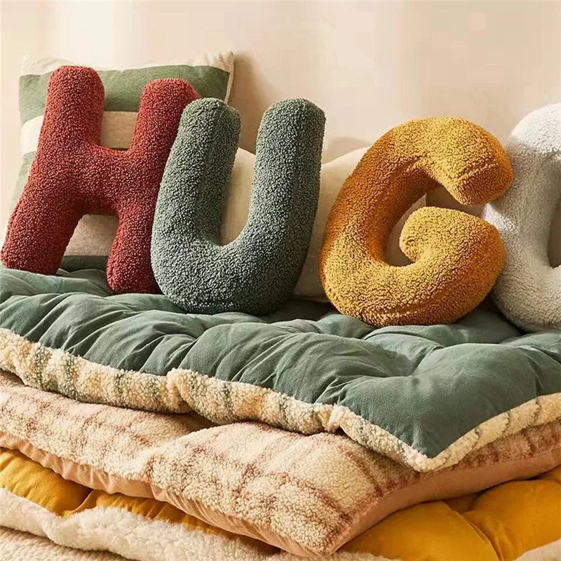 Coussin Décoratif Alphabet Lettre Velours A à Z 38x30cm | Restfield