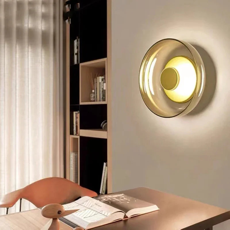Moderne Glazen LED Wandlamp – Stijlvolle Wandverlichting in Smoke Gray of Champagne Gold – Ideaal voor Slaapkamer, Woonkamer & Hal | Sansoti