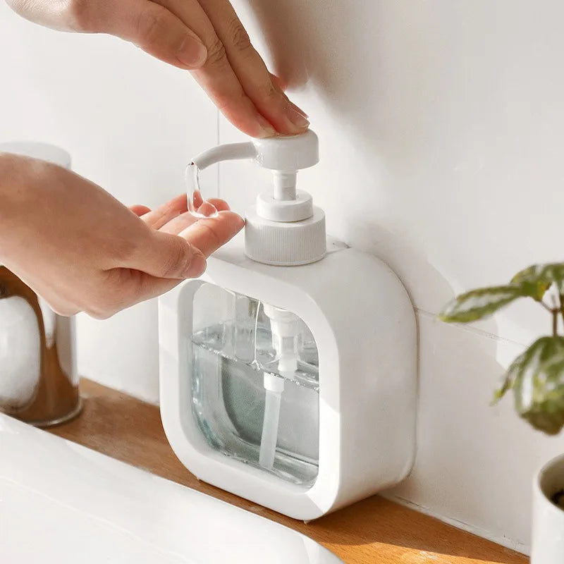 Minimalistischer Seifenspender für Bad und Küche im skandinavischen Design | Restfield