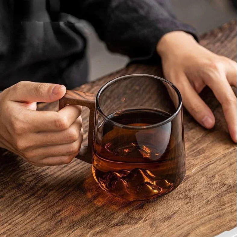 Glazen Bergpiek Beker met Dubbele Wand 300ml – Hittebestendig Borosilicaatglas met Houten Handgreep voor Koffie en Thee | Sansoti