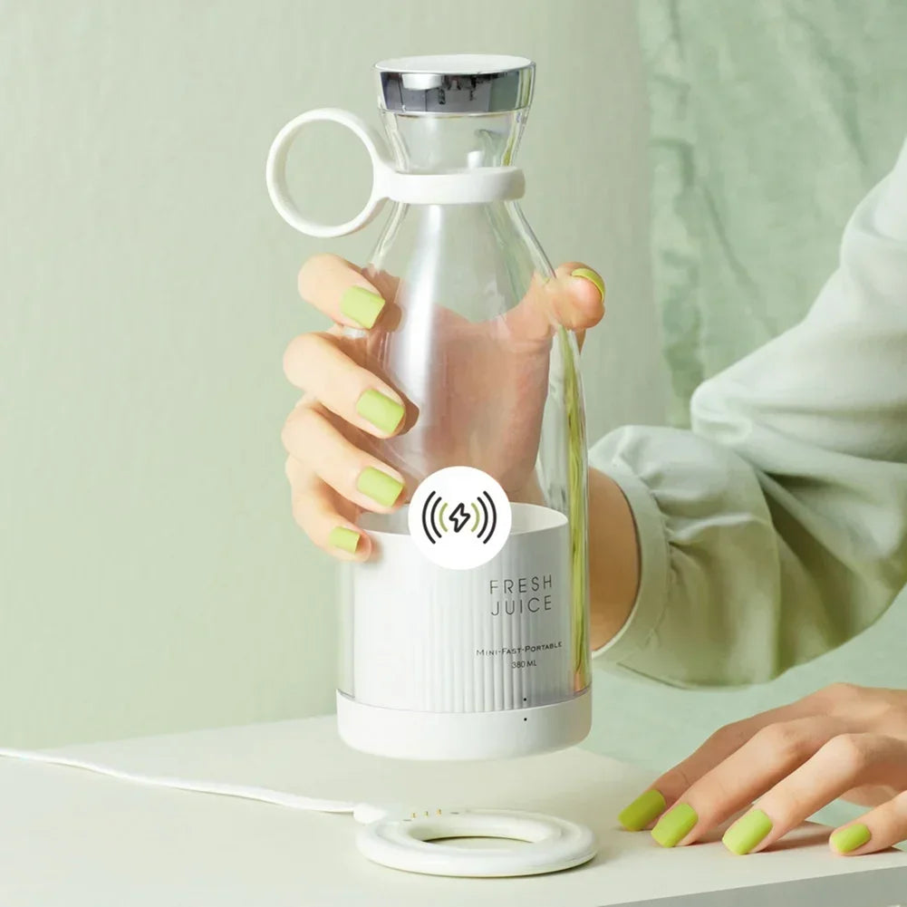 Draagbare elektrische blender en sapmaker voor smoothies, sappen en shakes onderweg | Sansoti