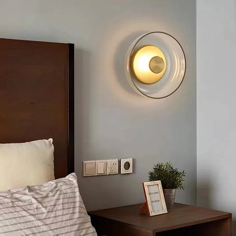 Moderne Glazen LED Wandlamp – Stijlvolle Wandverlichting in Smoke Gray of Champagne Gold – Ideaal voor Slaapkamer, Woonkamer & Hal | Sansoti