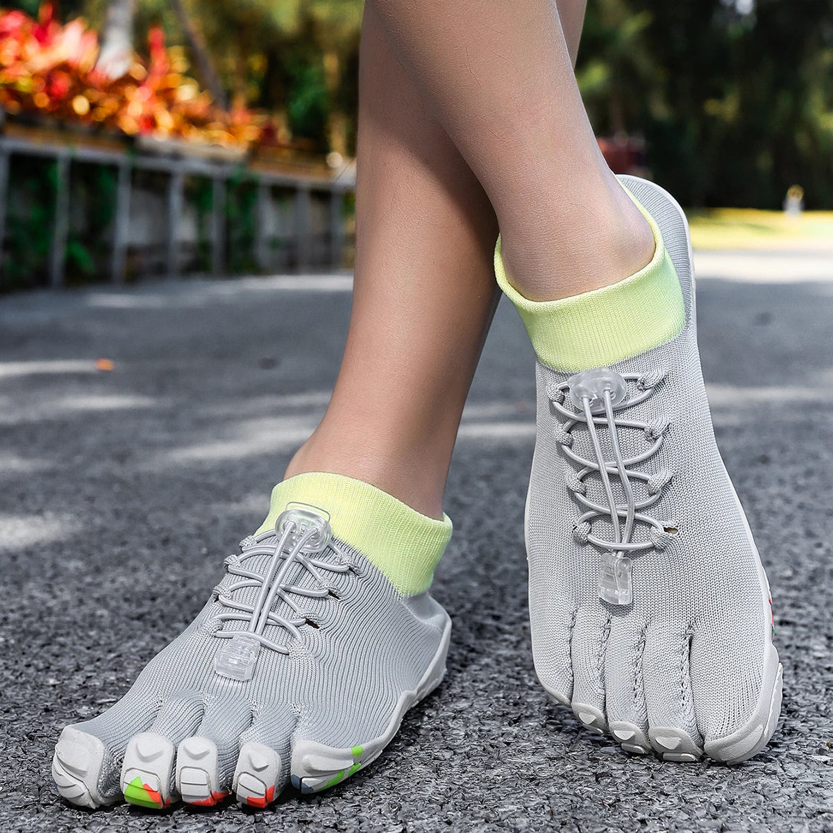 Wasserschuhe mit Zehenfächern, flexibel und griffig, für Strand, Yoga, Schwimmen, Laufen und Wassersport für Herren | Sansoti