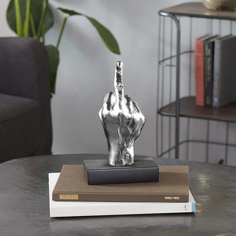 Beeldje Sculptuur Brutale Uitstraling Resin Decoratie Zwart 19cm Binnen Buiten | Sansoti