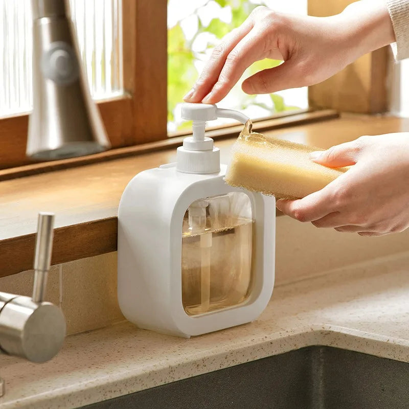 Minimalistischer Seifenspender für Bad und Küche im skandinavischen Design | Restfield