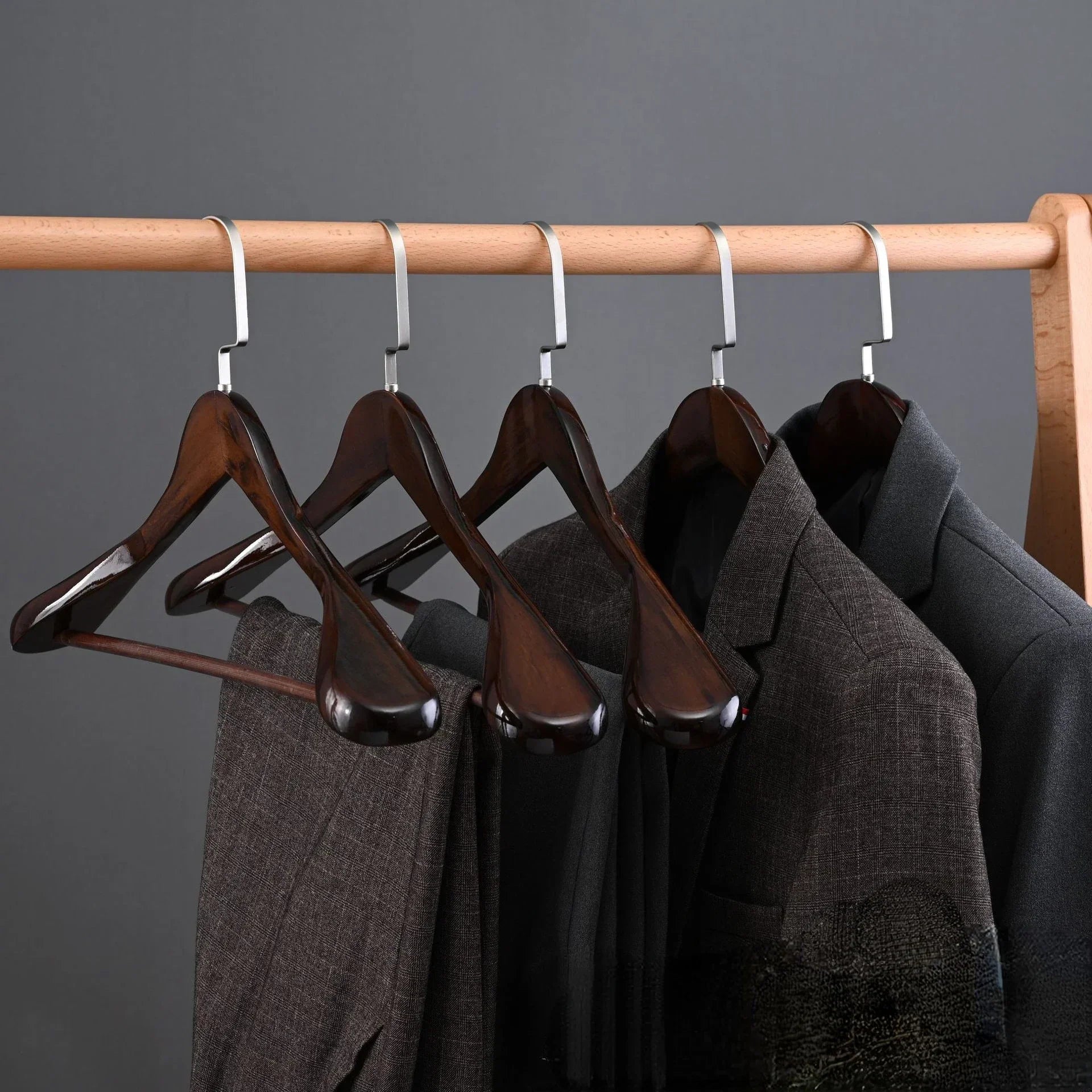 Kledinghangers Hout Metaal Donkerbruin Garderobe Kast Jas Hanger Set Luxe Kledinghanger Antislip Vormbehoud | Sansoti