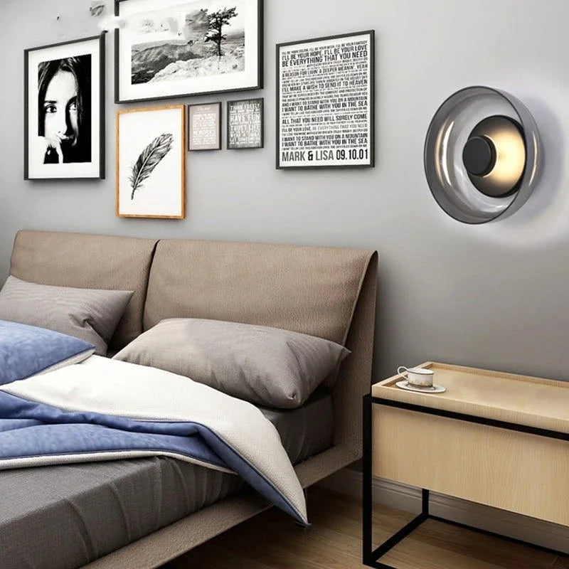Moderne Glazen LED Wandlamp – Stijlvolle Wandverlichting in Smoke Gray of Champagne Gold – Ideaal voor Slaapkamer, Woonkamer & Hal | Sansoti