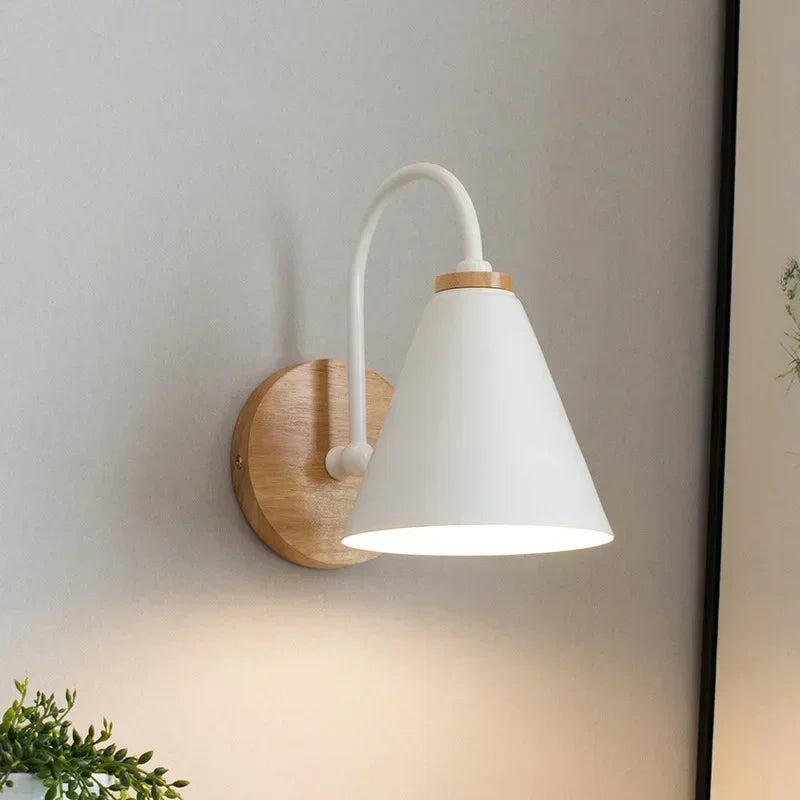 Scandinavische Wandlamp IJzer Hout Zwart Wit E27 LED Slaapkamer Woonkamer Bureau Minimalistisch Noordse Stijl | Sansoti