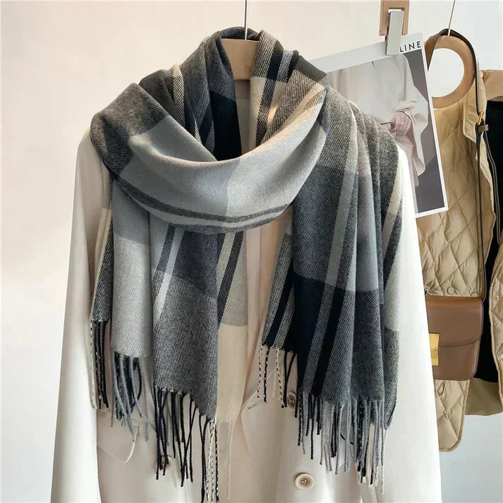 Geruite Sjaal met Klassiek Patroon – Warm & Stijlvol Accessoire voor Herfst en Winter | Sansoti