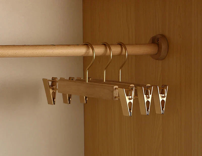 Holzkleiderbügel Breite Schulter Zedernholz 2er-Set | Restfield