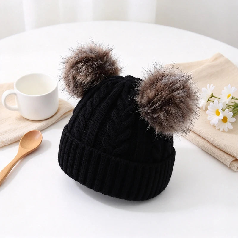 Gebreide Wintermuts met Dubbele Pompons voor Dames Warm Outdoor Accessoire Rekbaar Effen Kleur Casual | Sansoti