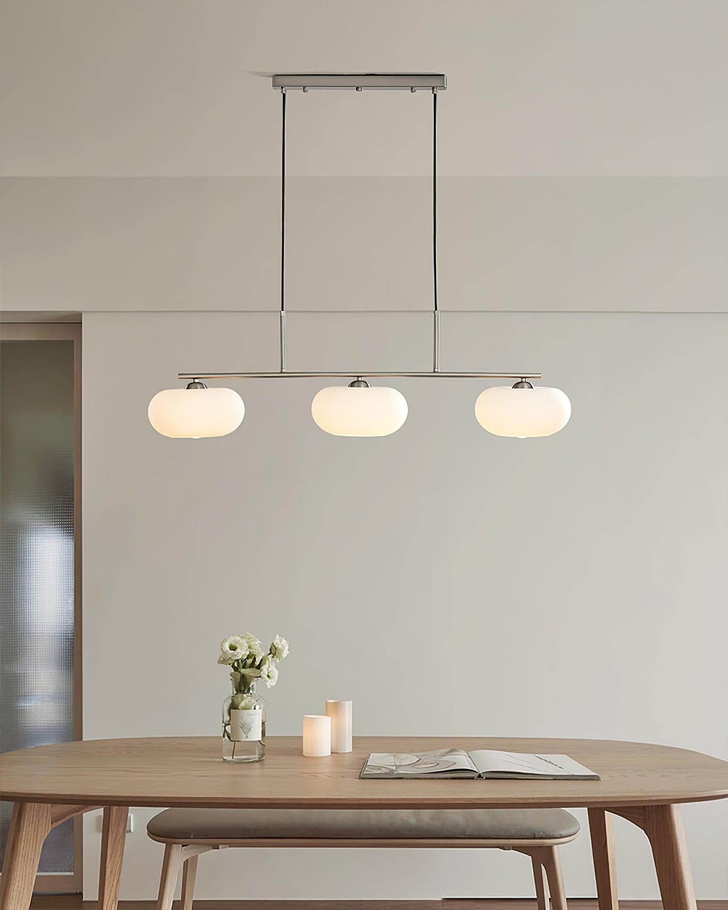 Design Hanglamp met 3 Globe Kapjes - Stijlvolle Eetkamerverlichting voor Tafel en Kookeiland - Verstelbaar 150 cm - Nikkel of Goud - E26/E27 | Sansoti