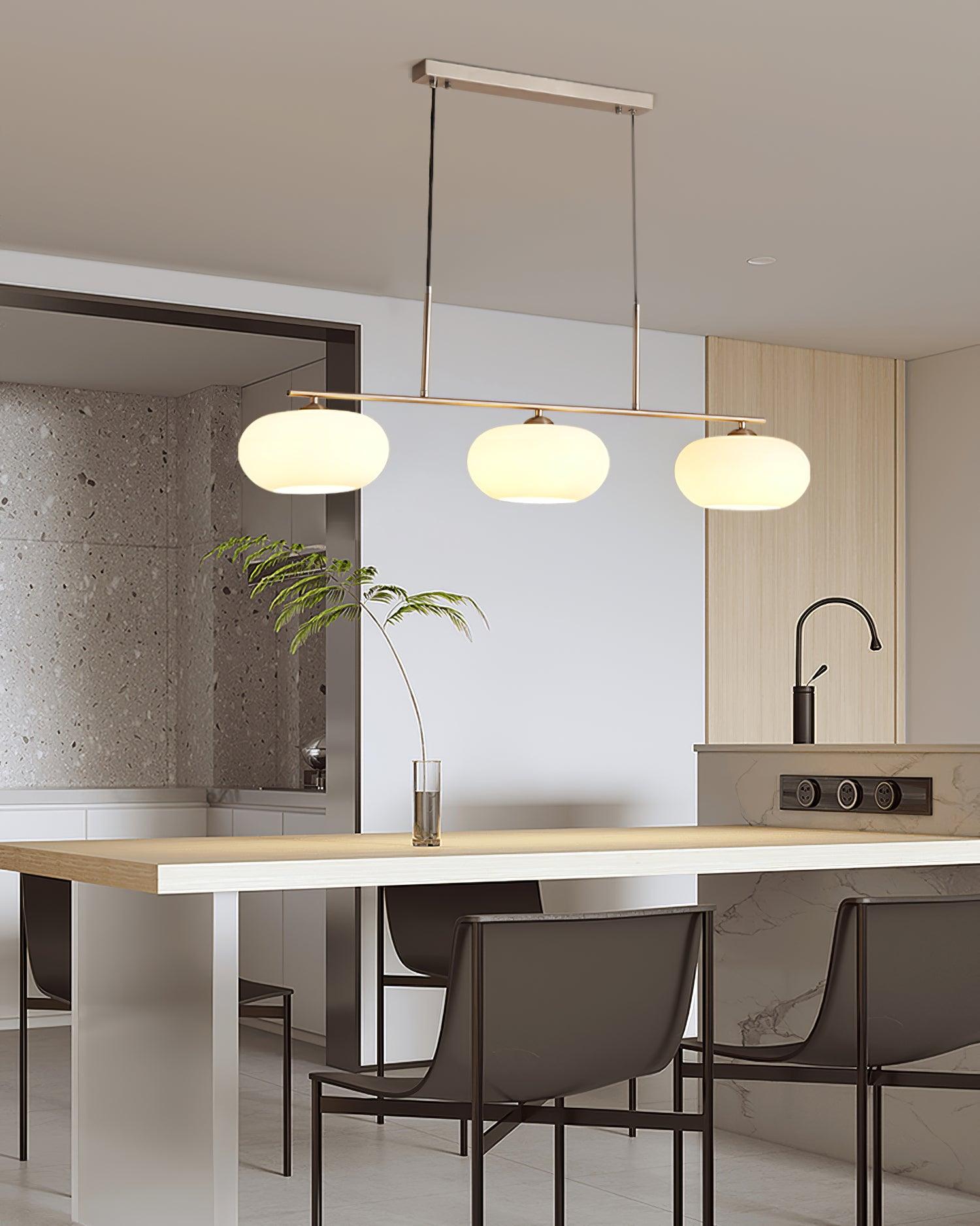 Design Hanglamp met 3 Globe Kapjes - Stijlvolle Eetkamerverlichting voor Tafel en Kookeiland - Verstelbaar 150 cm - Nikkel of Goud - E26/E27 | Sansoti