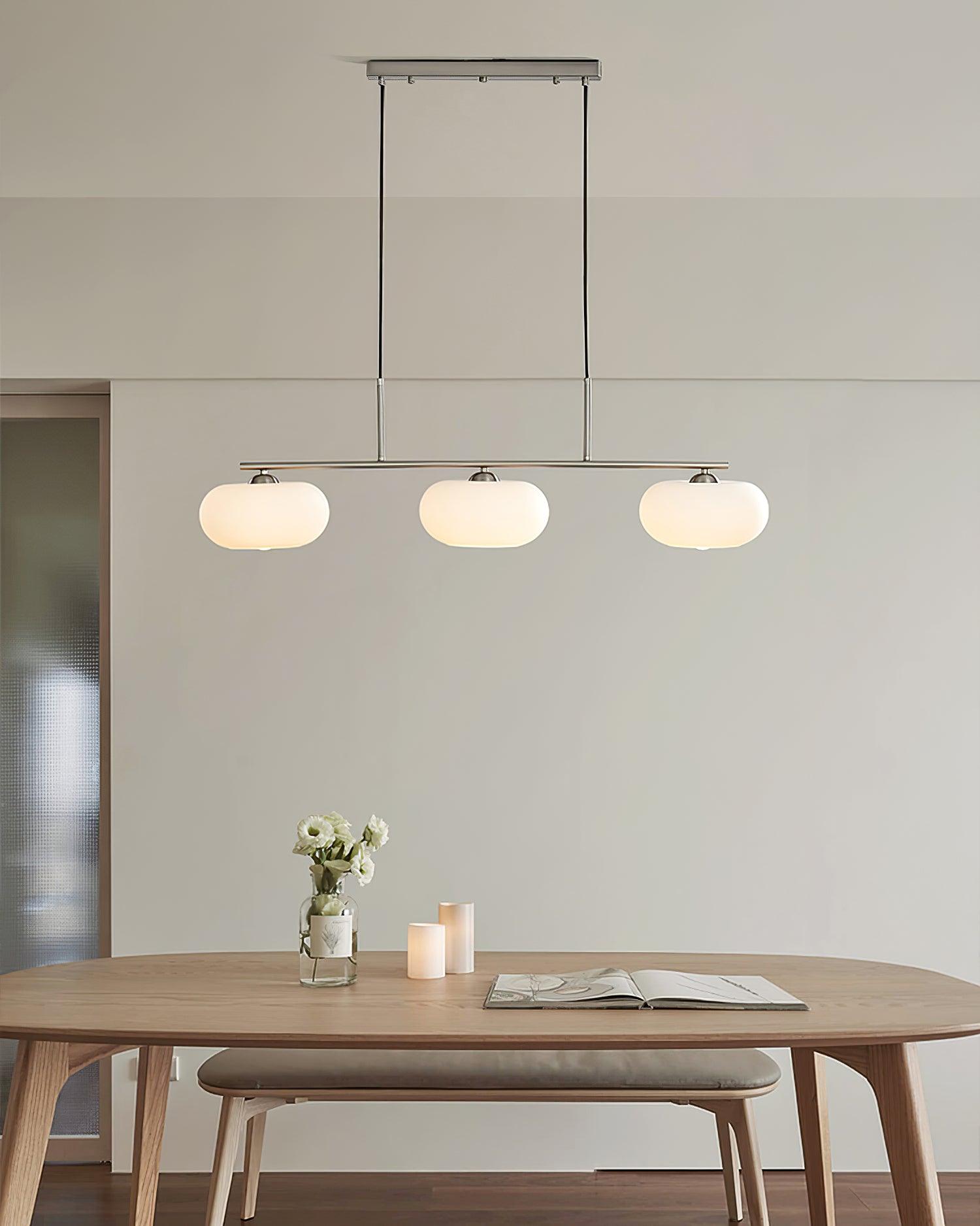 Design Hanglamp met 3 Globe Kapjes - Stijlvolle Eetkamerverlichting voor Tafel en Kookeiland - Verstelbaar 150 cm - Nikkel of Goud - E26/E27 | Sansoti