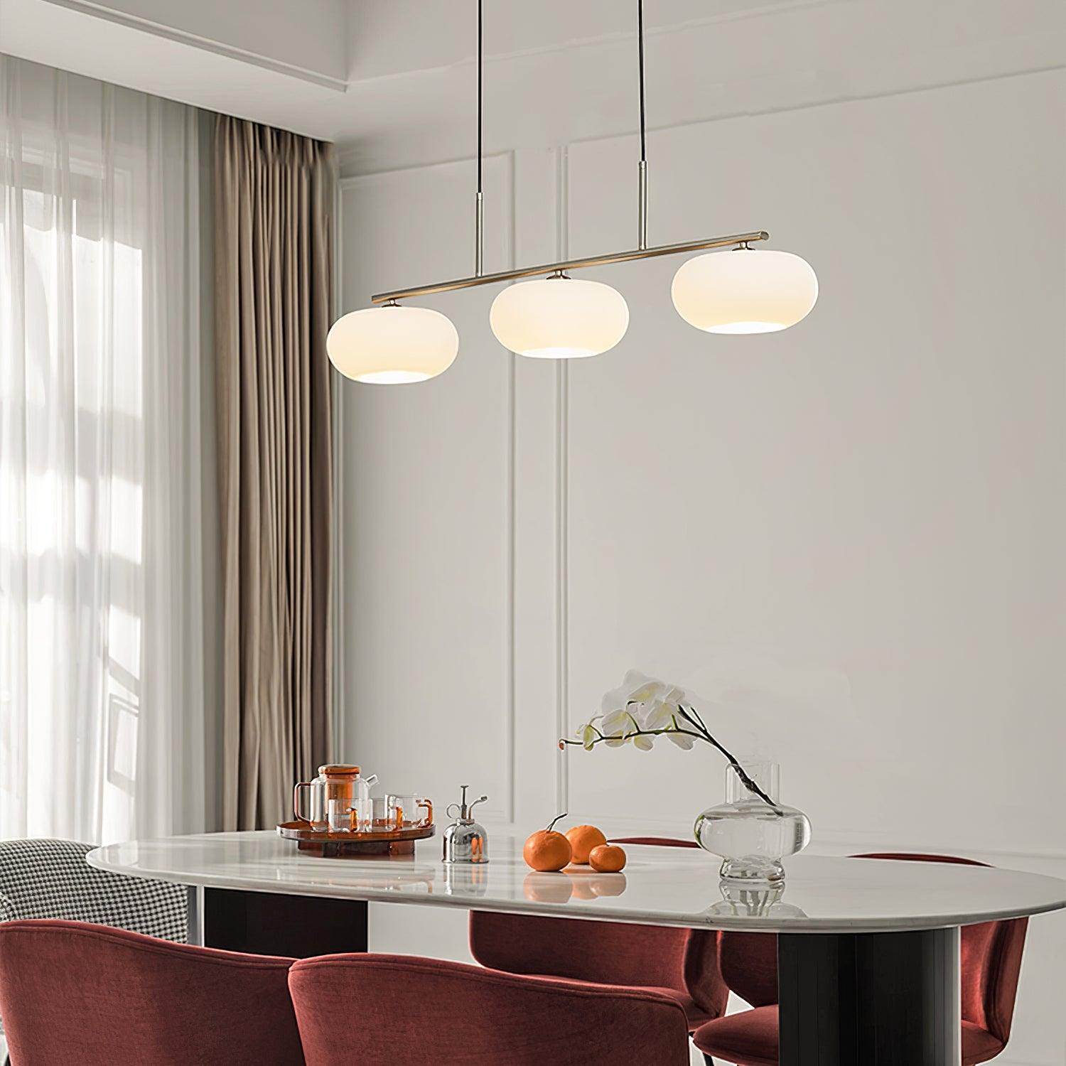 Design Hanglamp met 3 Globe Kapjes - Stijlvolle Eetkamerverlichting voor Tafel en Kookeiland - Verstelbaar 150 cm - Nikkel of Goud - E26/E27 | Sansoti