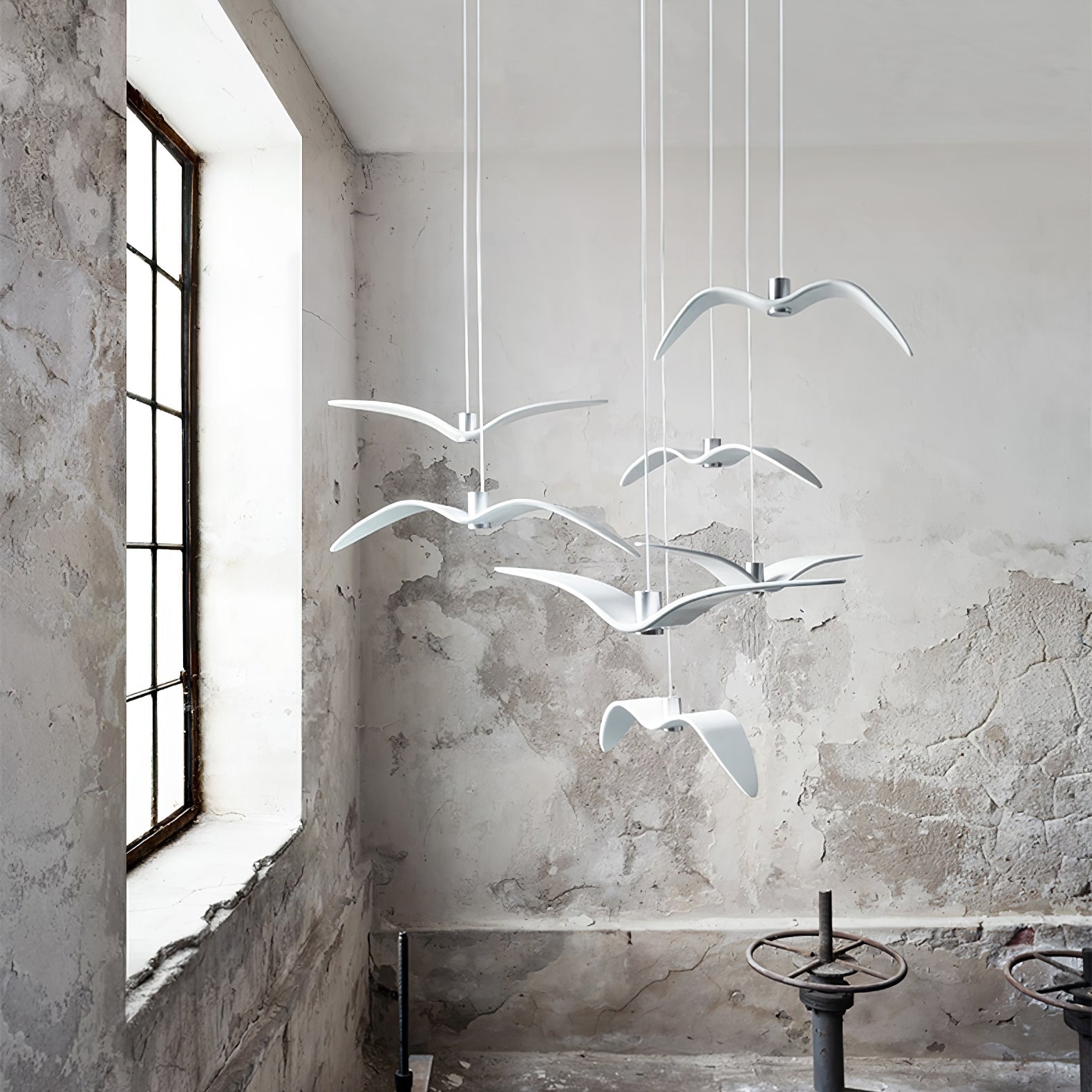 Suspension LED Design Oiseau Résine Aluminium Blanc Noir 3000K 4000K 6000K Salon Suspension Minimaliste Organique Plafonnier | Restfield
