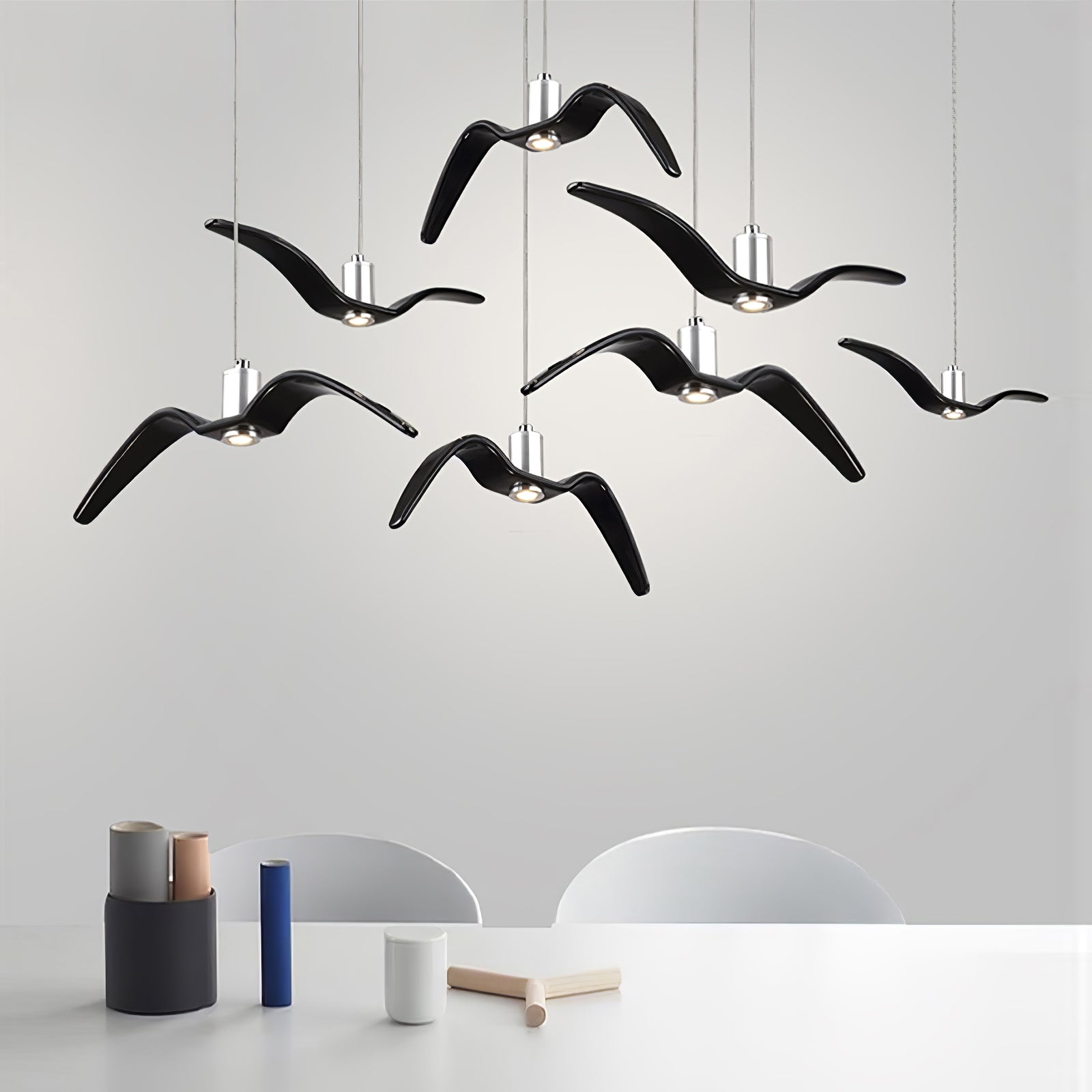 Suspension LED Design Oiseau Résine Aluminium Blanc Noir 3000K 4000K 6000K Salon Suspension Minimaliste Organique Plafonnier | Restfield