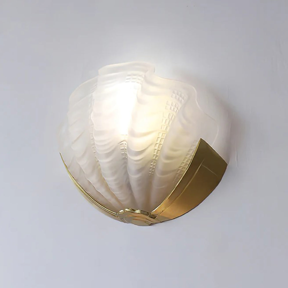 Glazen Wandlamp Schelp Design Messing & Glas Luxe Afwerking voor Gang en Slaapkamer | Sansoti