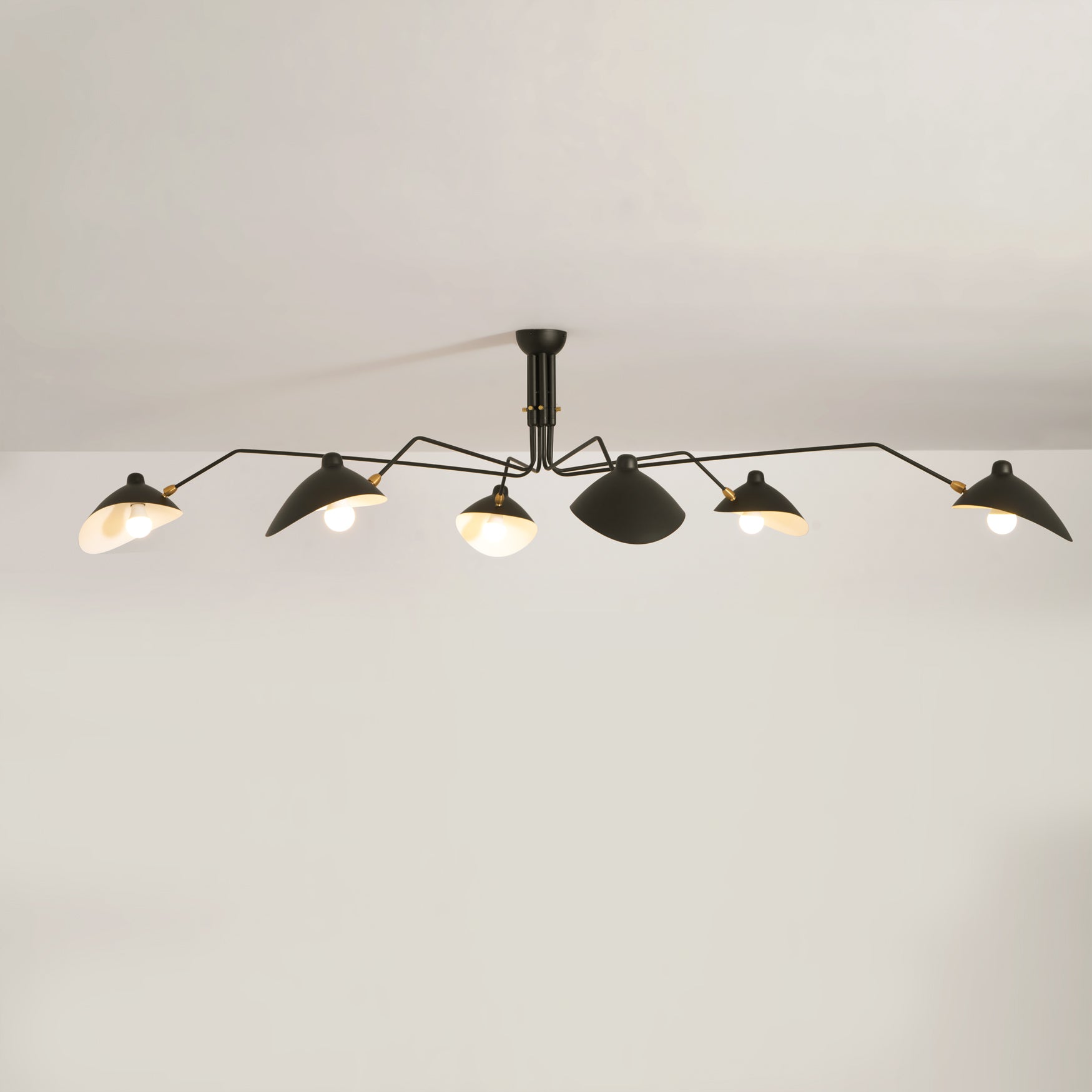 Plafondlamp Spider 3 Armen Mid-Century Modern Messing Verstelbaar Zwart Wit Grote Ruimte Restaurant Loft Stalen Armatuur Geïnspireerd Design | Sansoti