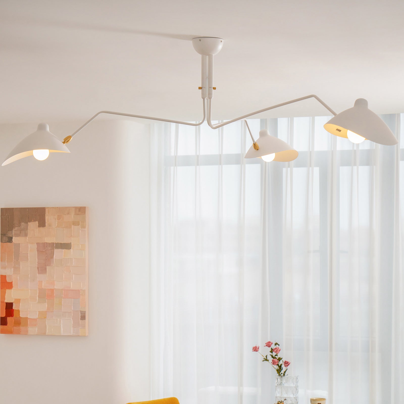 Verstelbare Spinlamp Multi-Arm Plafondlamp Industriële Design Messing Details Zwart Wit Scandinavisch Modern | Sansoti