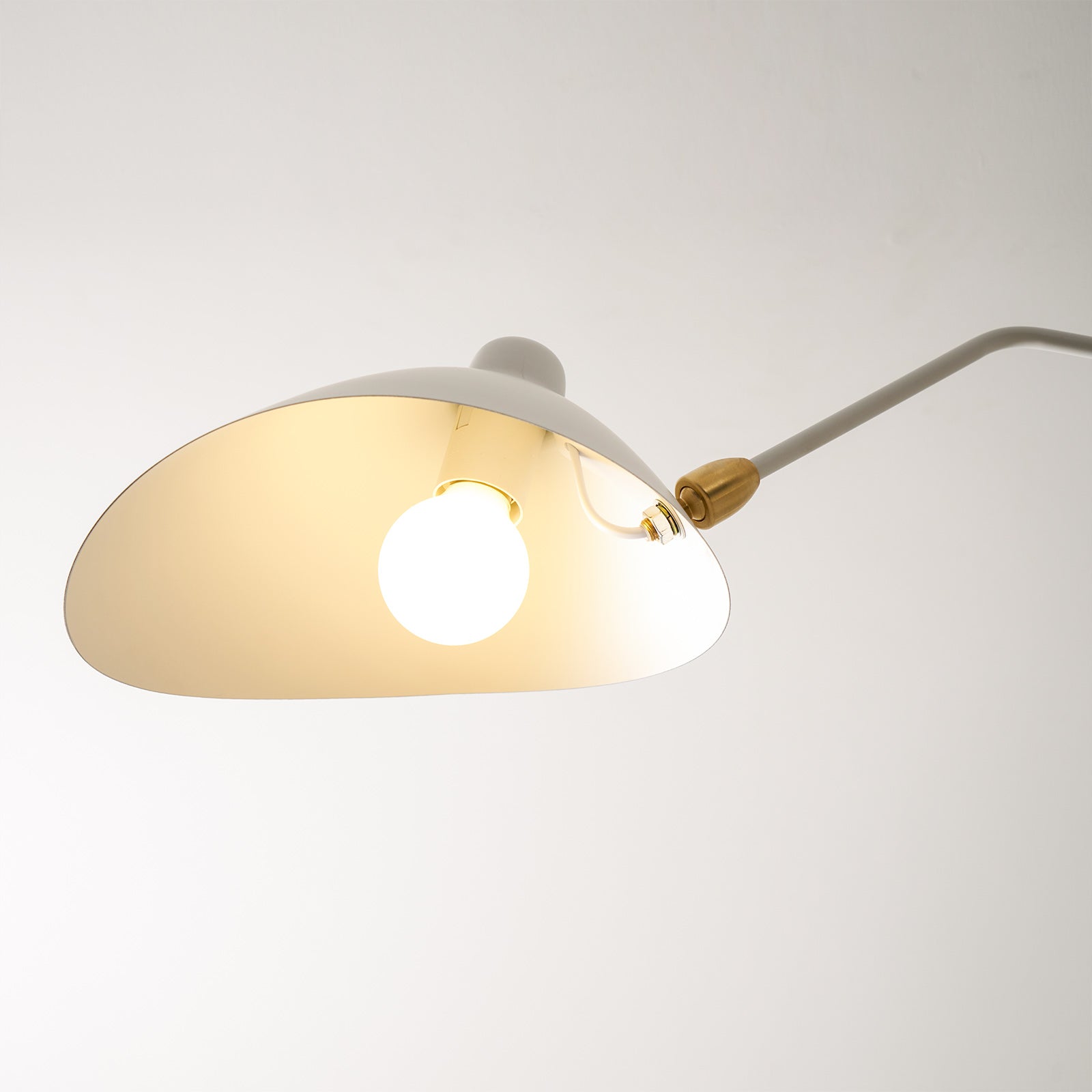Plafondlamp Spider 3 Armen Mid-Century Modern Messing Verstelbaar Zwart Wit Grote Ruimte Restaurant Loft Stalen Armatuur Geïnspireerd Design | Sansoti