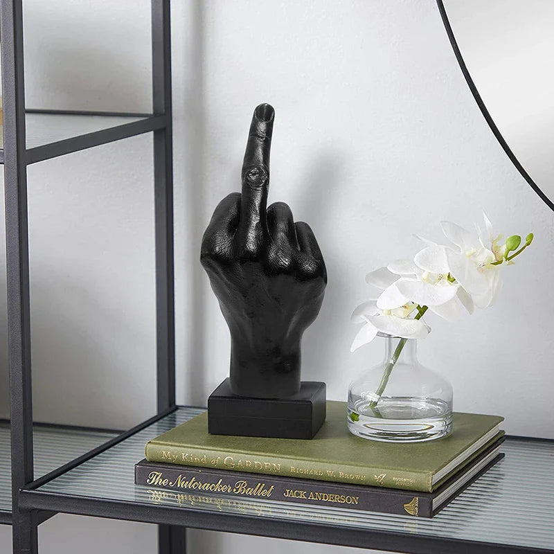 Beeldje Sculptuur Brutale Uitstraling Resin Decoratie Zwart 19cm Binnen Buiten | Sansoti