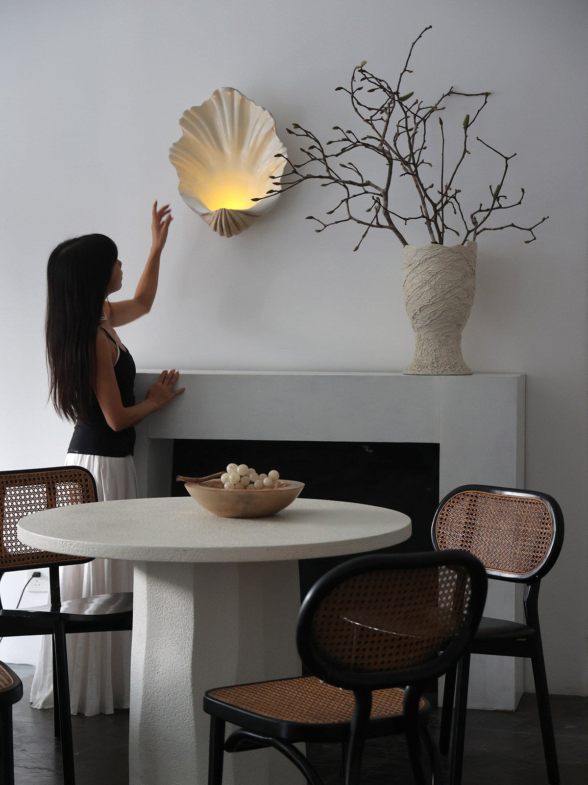 Wall Lamp Shell Cream White Natural Wood E12 Socket Organic Shapes Living Room Bedroom Hallway 42×19×52cm | Sansoti