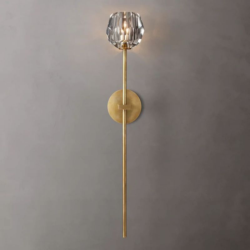 Applique murale en cristal avec boule en verre et finition en laiton pour un éclairage d’ambiance du salon, de la chambre et de l’entrée | Sansoti