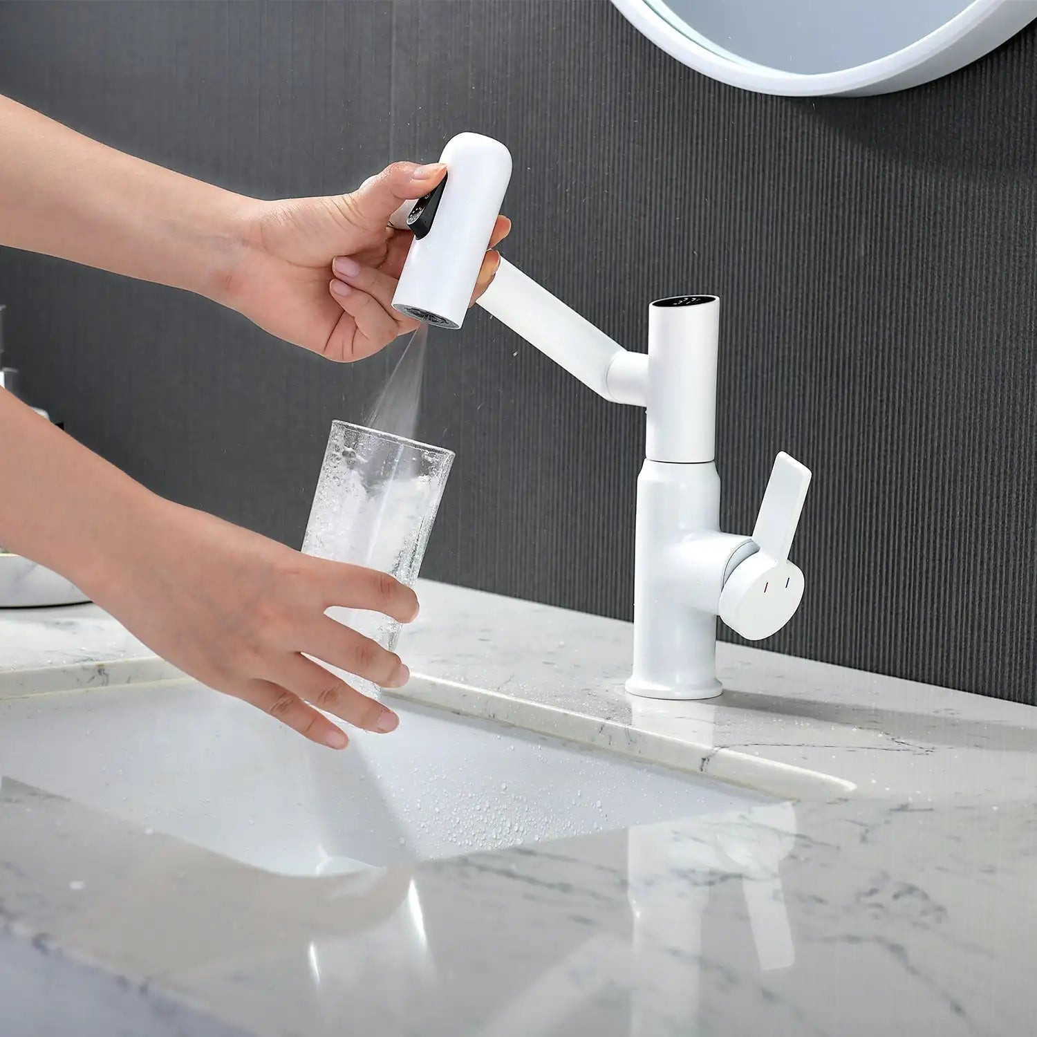 Digitale Kraan met Temperatuurweergave – Draaibaar Ontwerp met Meerdere Sproeimodi voor Keuken en Badkamer | Sansoti