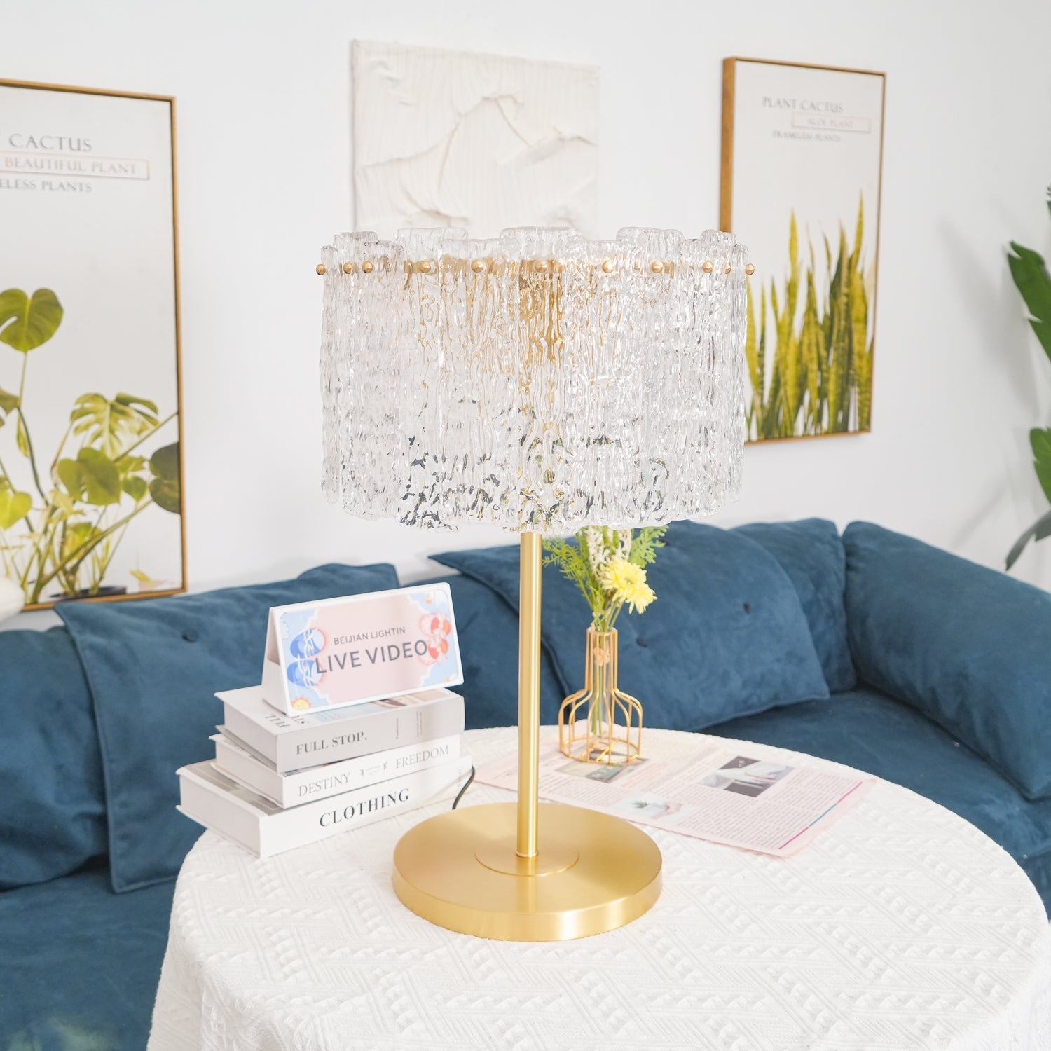 Glazen Tafellamp met Messing Voet – Design Verlichting voor Interieur | Sansoti