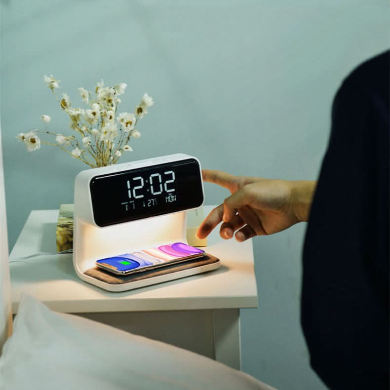 Multifunctioneel LED Wekker met Draadloze Oplader en Dimfunctie - Modern Design voor Nachtkastje | Sansoti