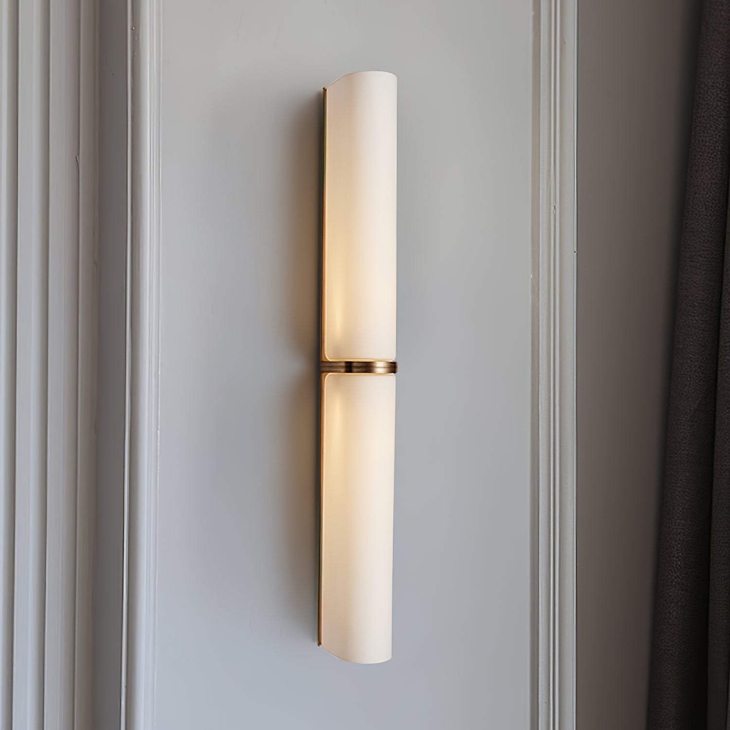 Smalle Buis Wandlamp met Glazen Kap – Moderne Wandverlichting voor Hal en Woonkamer | Sansoti