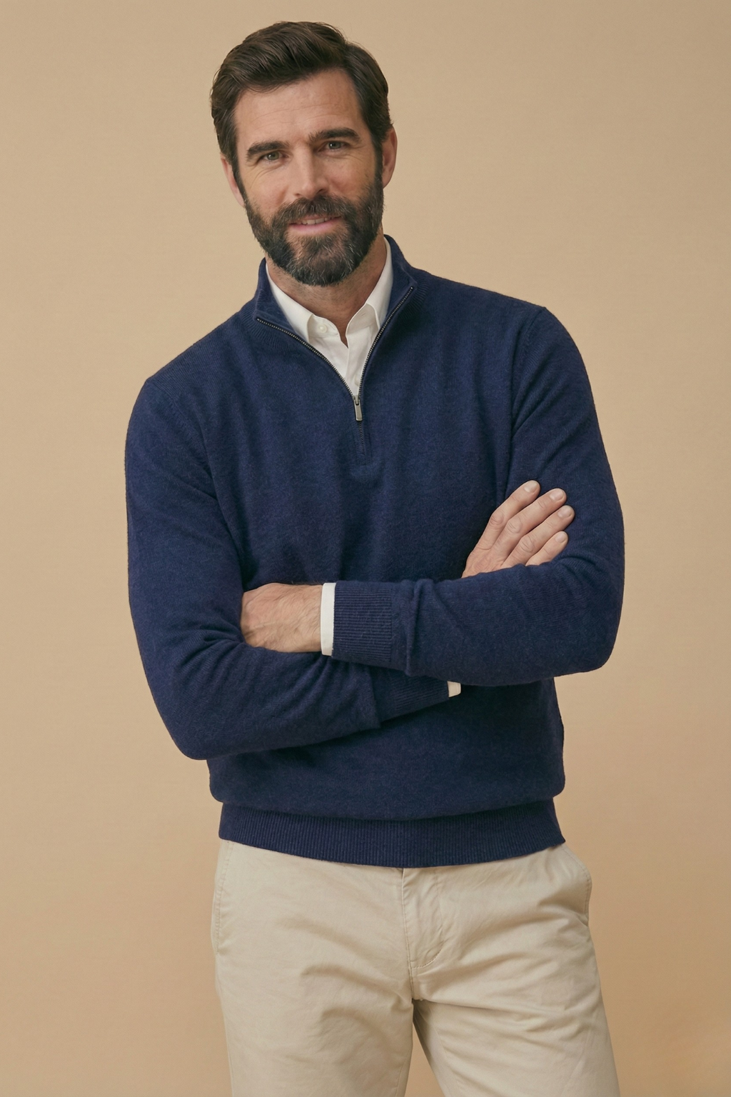 Herrenpullover mit halbem Reißverschluss, Stehkragen, gerippten Bündchen, bequemes, figurbetontes Design, lässiger Strickstil | Sansoti