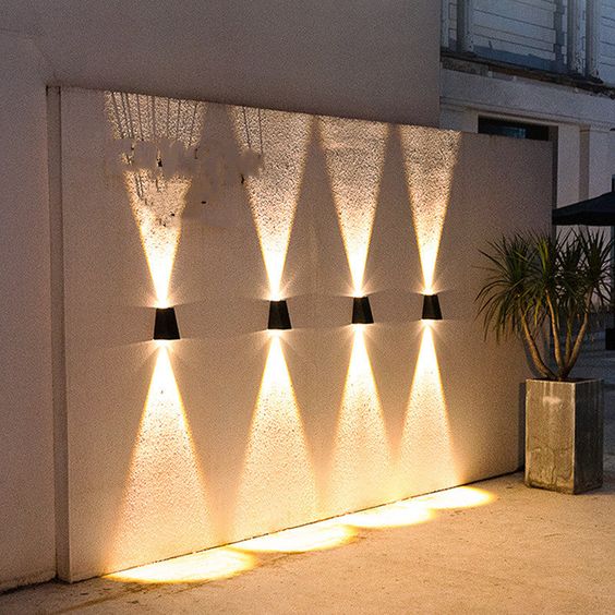 Kabellose Solar-Wandleuchte für draußen - LED-Außenbeleuchtung, wetterfest, Up-and-Down-Effekt, Gartenbeleuchtung | Sansoti