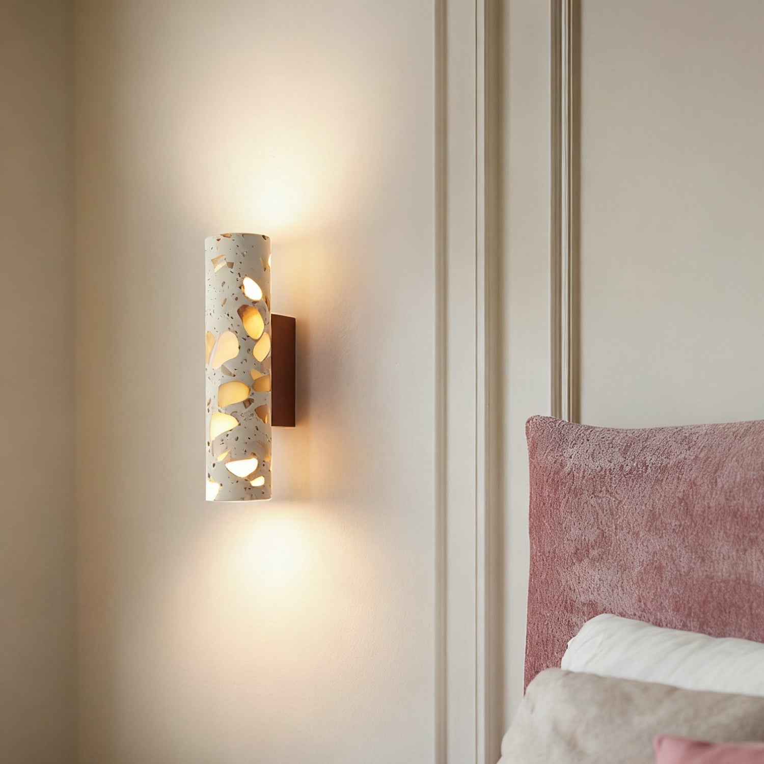 Wandlamp Terrazzo Cilinder – Walnoot Houten Basis – Handgemaakt Natuursteen – Retro Kolom Design – Warm Licht G9 – Woonkamer Slaapkamer Gang | Sansoti