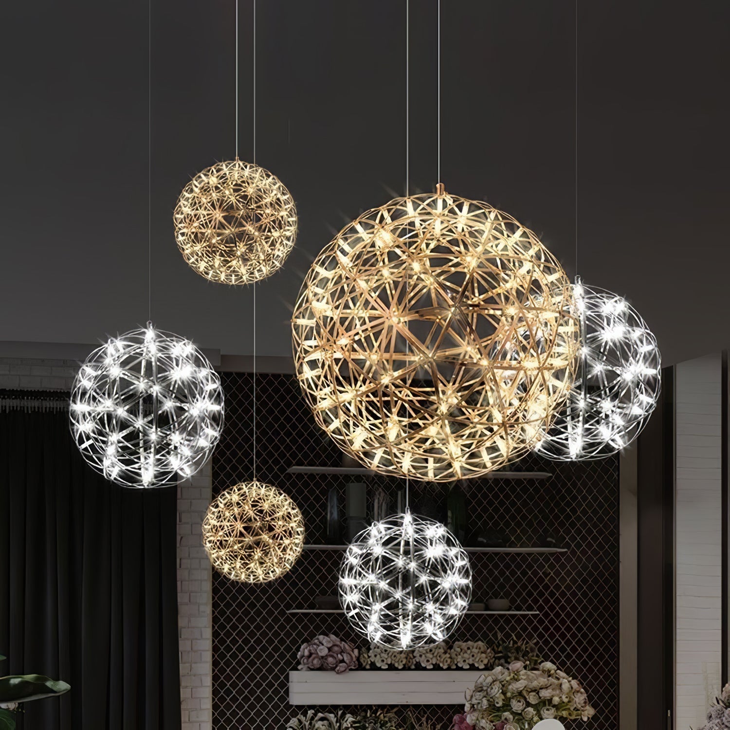 LED Hanglamp Bol Zilver Sfeerverlichting Moderne Lichtbol met Dimbare Lichtpunten Transparante Kristalbol Decoratief Scandinavisch Warm Wit Industrieel Design Interieurlamp | Sansoti