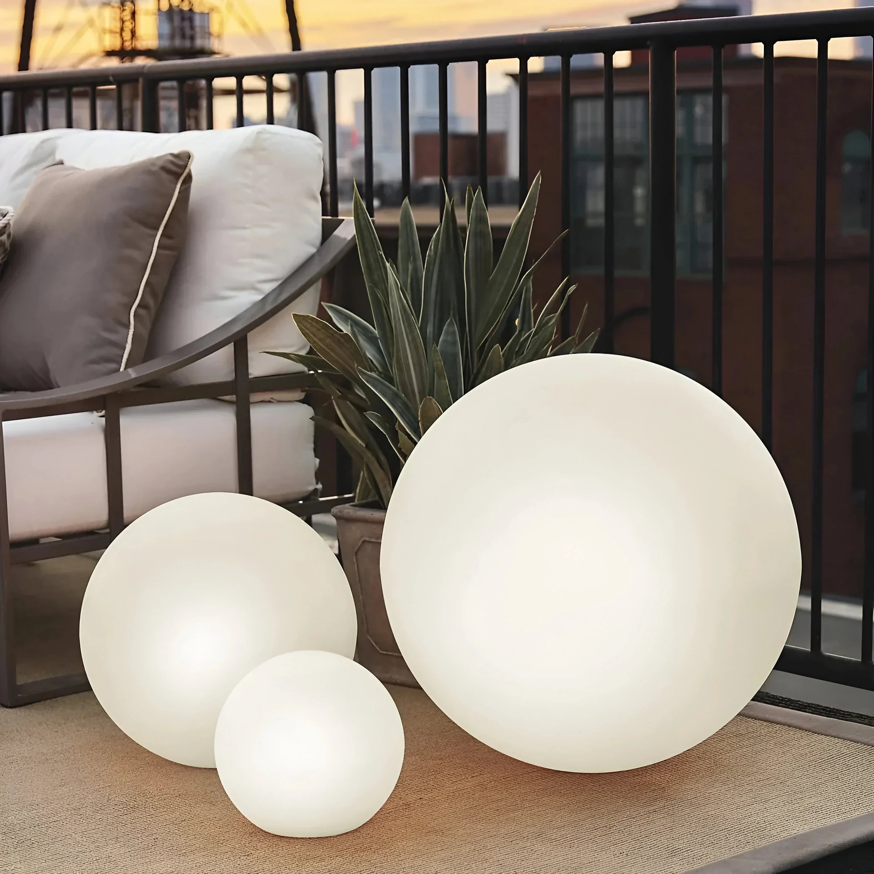 Weerbestendige Tuinbol LED-Lamp – Draadloos Oplaadbaar Sfeerverlichting voor Tuin Terras – Waterdicht Buitenlamp met Kleurwisselaar | Sansoti