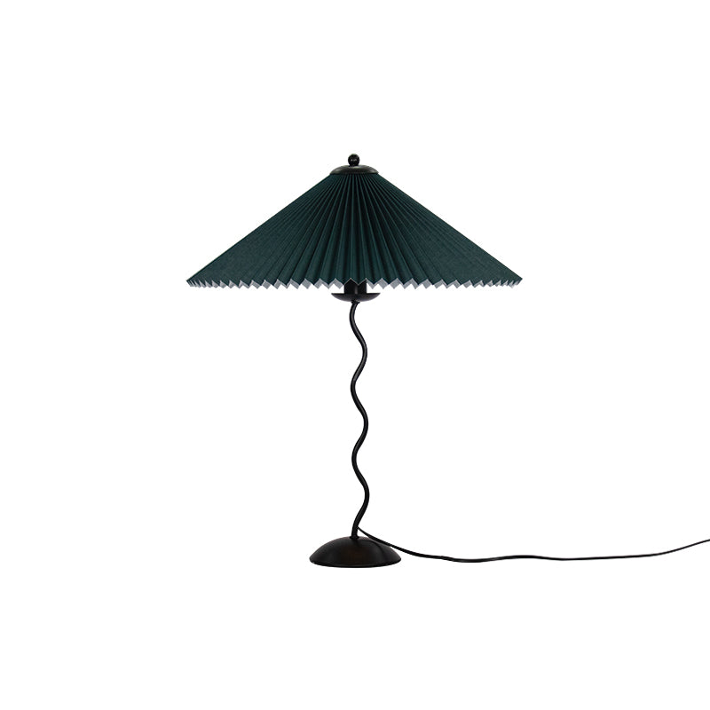 Tafellamp met Golvende Voet en Geplooide Kap – Scandinavisch Accent voor Woonkamer, Gang of Slaapkamer | Zwarte Basis met Beige, Witte, Donkergroene of Zwarte Stoffen Kap | E14 Fitting | Dimbaar met Drukknop | Sansoti