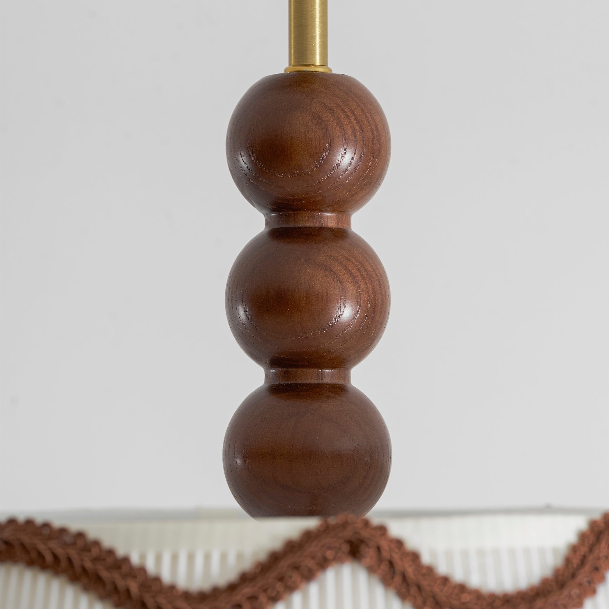 Plafondlamp met Geplooide Kap en Houten Kralen – Vintage Cottage Stijl voor Warm Sfeervol Licht | Sansoti