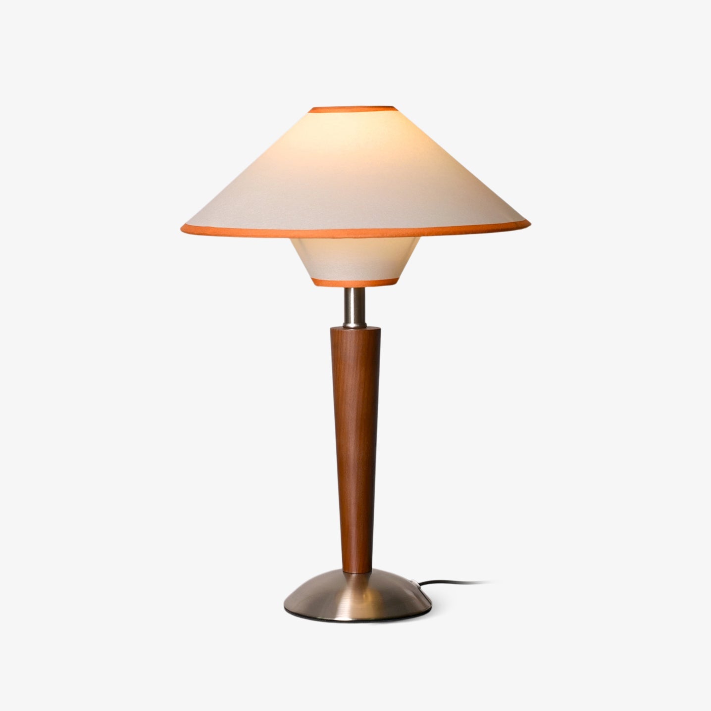 Houten Tafellamp met Stoffen Kap – Walnoot of Nikkel – Warm Modern Design – E26/E27 – Plug-in met Schakelaar | Sansoti