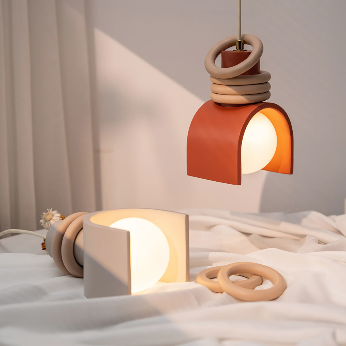 Hanglamp met Kunsthars Kap Crème & Oranje Modern Design Eetkamer Woonkamer Verlichting Scandinavisch Stijlvol | Sansoti
