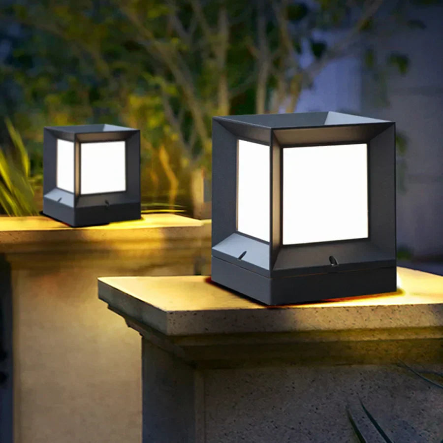 Buiten Staande Lamp Voor Oprit En Poort 12W LED Modern Zwart | Sansoti