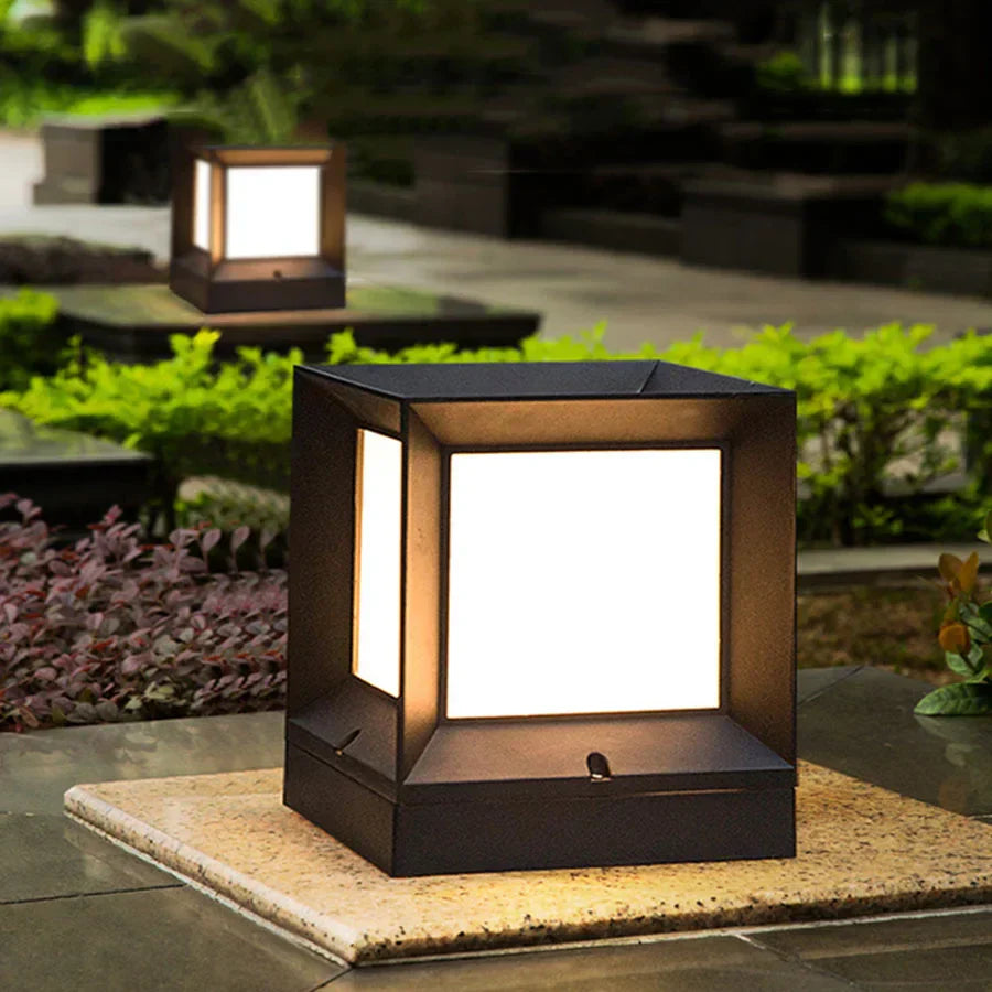 Buiten Staande Lamp Voor Oprit En Poort 12W LED Modern Zwart | Sansoti