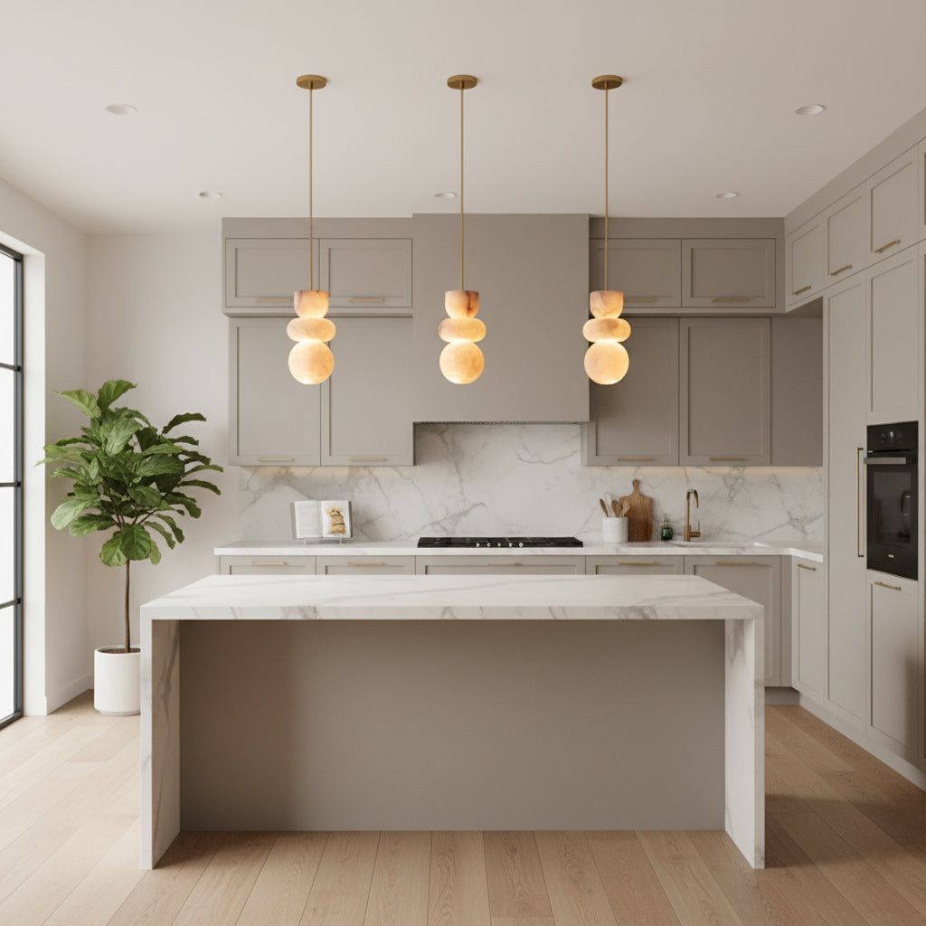 Alabaster Hanglamp met Messing Armatuur en Geïntegreerde LED – Luxe Natuurstenen Design Verlichting | Sansoti