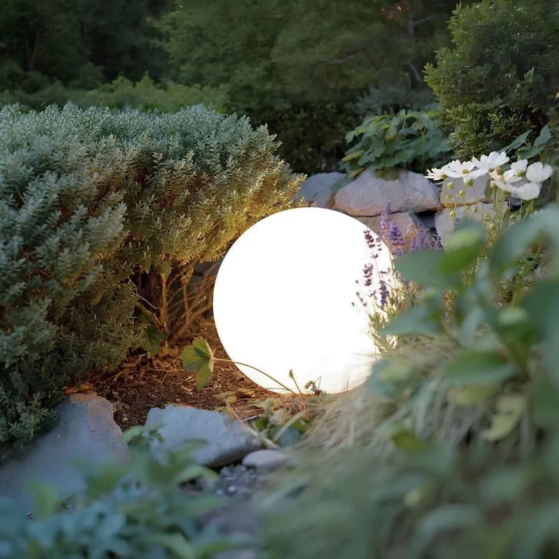 Kugel-Gartenlampe LED mit Solarenergie, stimmungsvolle Beleuchtung für Garten und Terrasse, wasserdicht, mit Fernbedienung, 16 Farben | Sansoti