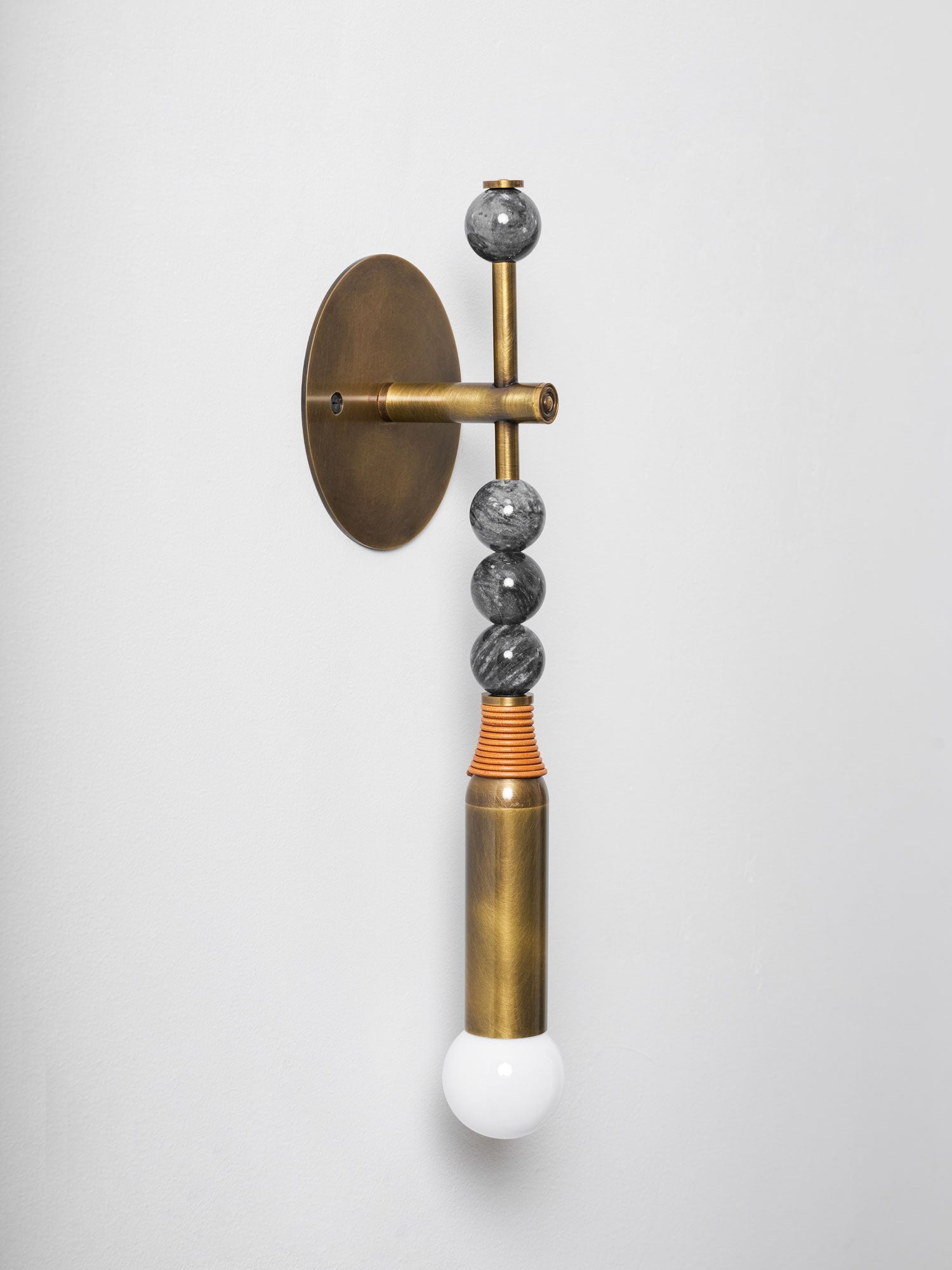 Toam Wandlamp Marmer Messing – Persepolis Geïnspireerd Design met Antique Brass Afwerking 18.9 en 27.6 inch | Sansoti